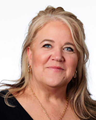 Trish Kellogg, Division Director at Beacon Hill Associates, part of Beacon Hill, a leading staffing and consultation firm. Trish brings leadership and expertise to professional staffing services, connecting businesses with top-tier administrative and operational talent across various industries.